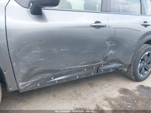 5N1BT3BA3RC715904 Nissan Rogue Sv Fwd