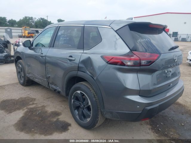5N1BT3BA3RC715904 Nissan Rogue Sv Fwd