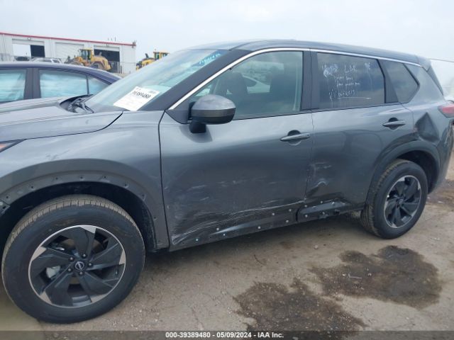 5N1BT3BA3RC715904 Nissan Rogue Sv Fwd