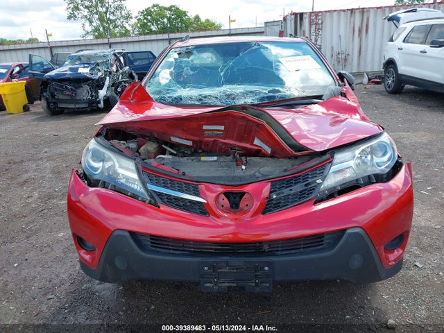 Toyota RAV4 LE 2015 JTMZFREV5FJ058638 Image 12
