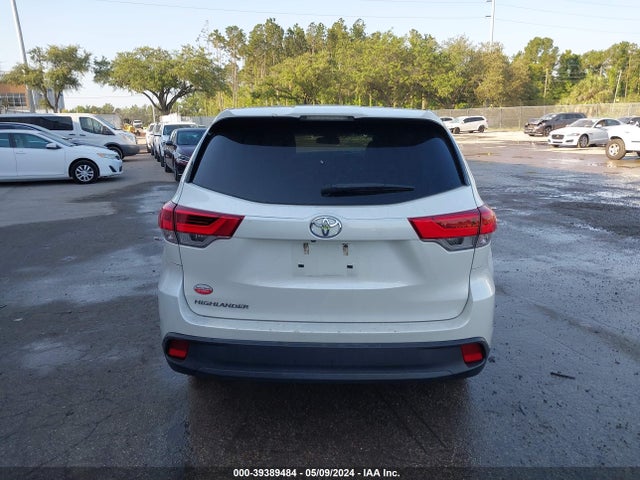 Toyota Highlander Le 2019 5TDZARFH1KS060505 Image 16