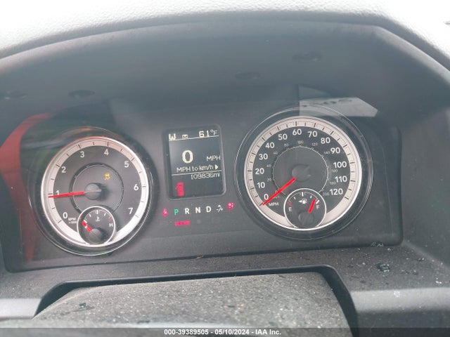 RAM 1500 Express Quad Cab 4x4 6'4 Box 2018 1C6RR7FG9JS209843 Image 7