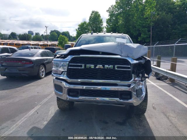 3C6UR5CL6NG250931 RAM 2500 Tradesman  4x4 6'4 Box