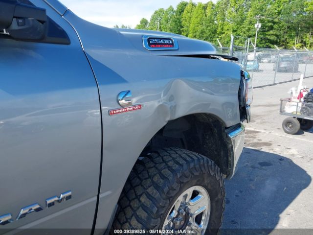 3C6UR5CL6NG250931 RAM 2500 Tradesman  4x4 6'4 Box