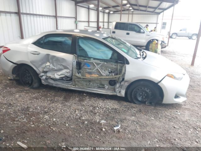 2T1BURHE9JC120064 Toyota COROLLA LE