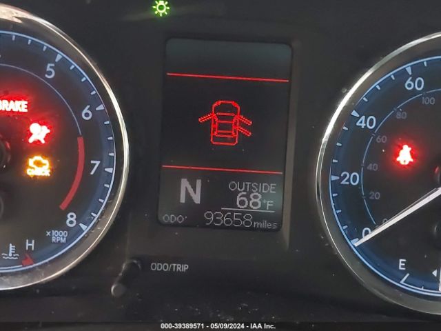 2T1BURHE9JC120064 Toyota COROLLA LE