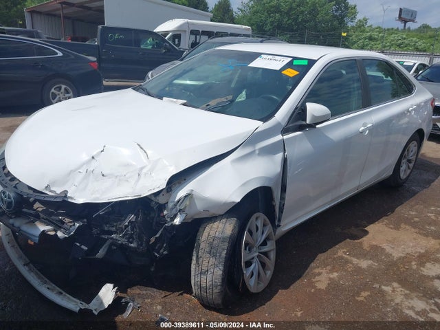 Toyota CAMRY LE 2015 4T1BF1FK0FU881575 Image 2