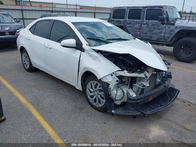 Toyota COROLLA LE 2017 5YFBURHE2HP651052 Image 1
