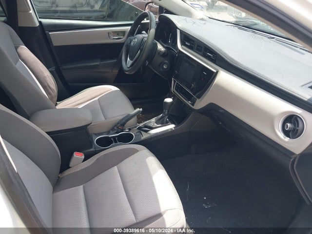 Toyota COROLLA LE 2017 5YFBURHE2HP651052 Image 5