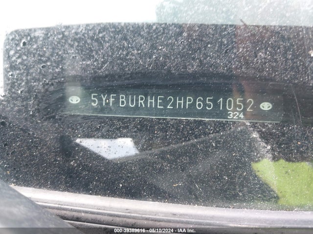 Toyota COROLLA LE 2017 5YFBURHE2HP651052 Image 9