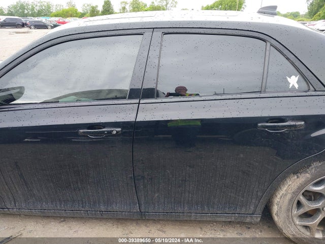 Chrysler 300 300s Awd 2018 2C3CCAGG8JH141736 Image 15