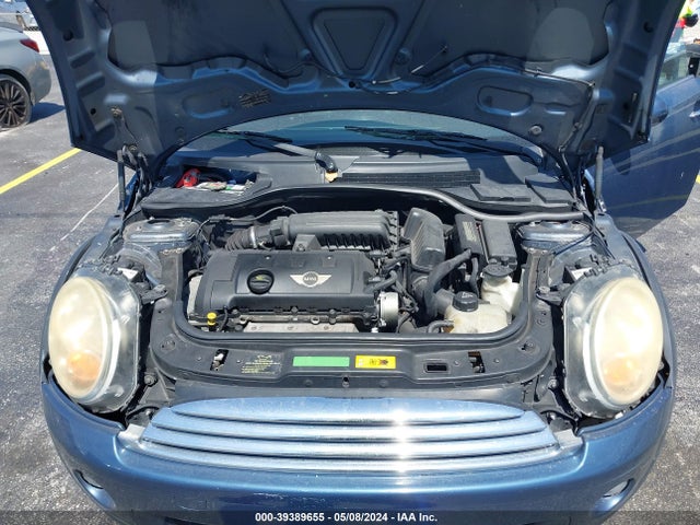 2010 MINI COOPER WMWMF3C51ATZ65679 Photo 9