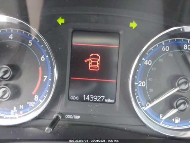 5YFBURHEXHP643698 Toyota COROLLA LE