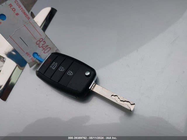 KIA Optima Lx 2016 5XXGT4L34GG101053 Image 11
