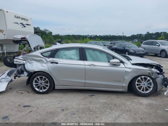 3FA6P0MU2KR136951 Ford Fusion Hybrid Sel
