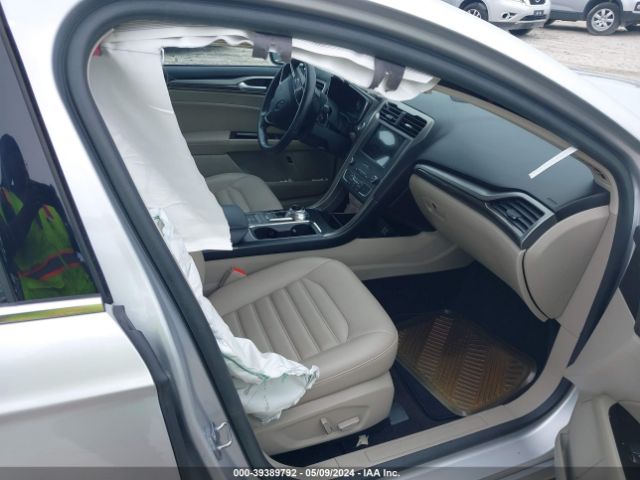 3FA6P0MU2KR136951 Ford Fusion Hybrid Sel