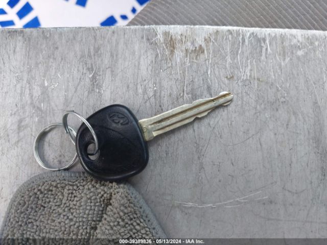 KMHD74LF1HU073849 Hyundai ELANTRA SE