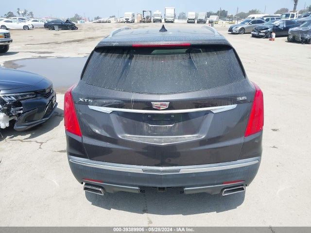 1GYKNCRS3JZ248069 Cadillac XT5 LUXURY