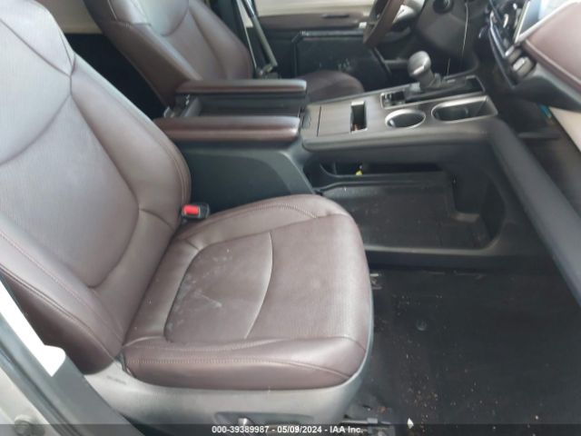 5TDESKFC3NS065930 Toyota Sienna Platinum