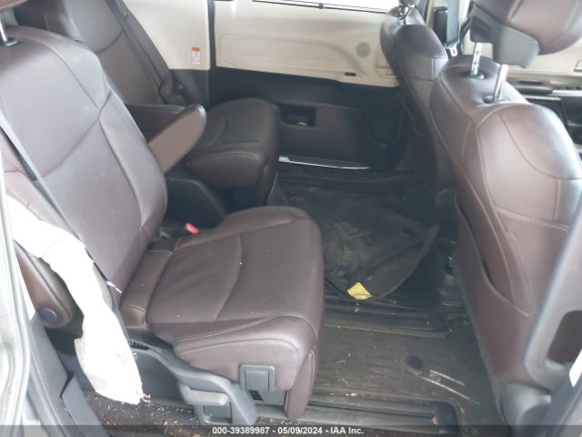 5TDESKFC3NS065930 Toyota Sienna Platinum
