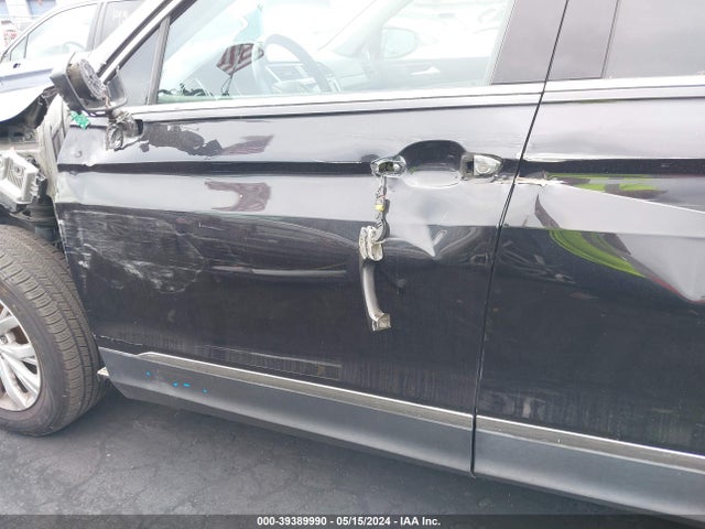 3VV3B7AX3JM175497 Volkswagen Tiguan 2.0t Se/2.0t Sel