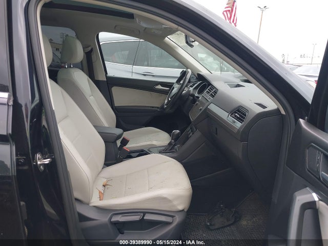 3VV3B7AX3JM175497 Volkswagen Tiguan 2.0t Se/2.0t Sel