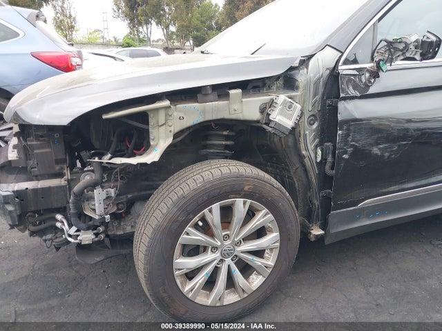 3VV3B7AX3JM175497 Volkswagen Tiguan 2.0t Se/2.0t Sel