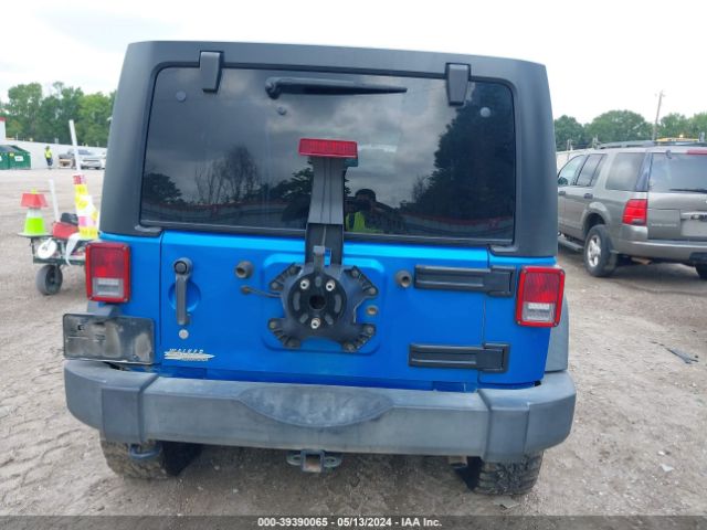 1C4BJWDGXGL287873 Jeep Wrangler Unlimited Sport