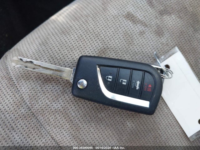 Toyota COROLLA LE 2021 JTDEPMAE5MJ139737 Image 11