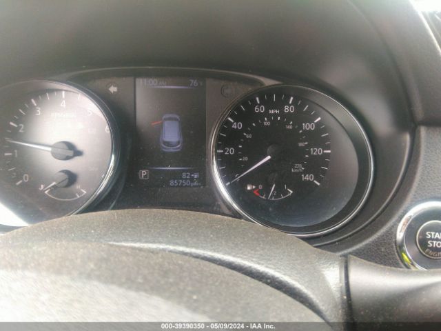 JN1BJ1CR8HW140377 Nissan Rogue Sport Sl