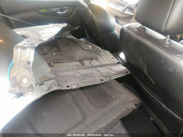 JN1BJ1CR8HW140377 Nissan Rogue Sport Sl