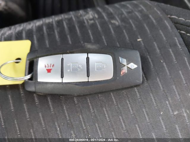 JA4J4TA87NZ019978 Mitsubishi Outlander Es 2.5 S-awc