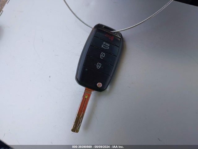 KIA Optima Lx 2015 KNAGM4A76F5618180 Image 11