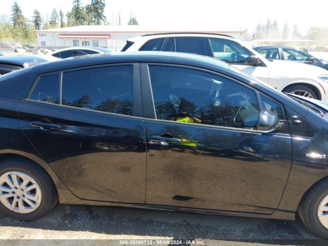 JTDKARFU0H3533299 Toyota Prius Four