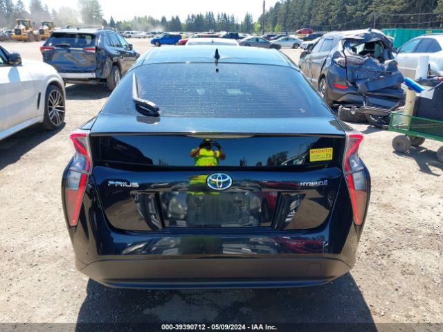 JTDKARFU0H3533299 Toyota Prius Four