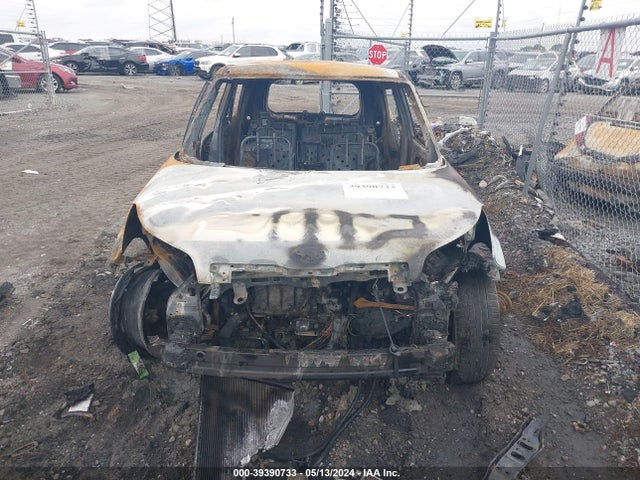 KIA SOUL + 2015 KNDJP3A52F7749233 Image 6