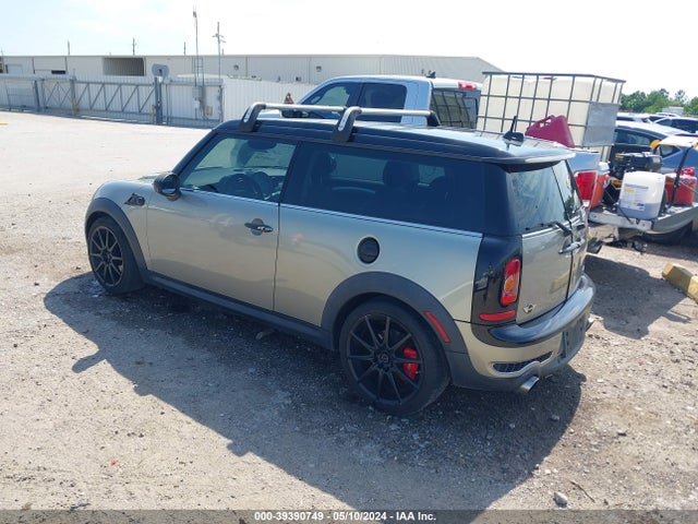 2008 MINI COOPER S CLUBMAN WMWMM33538TP87869 Photo 2