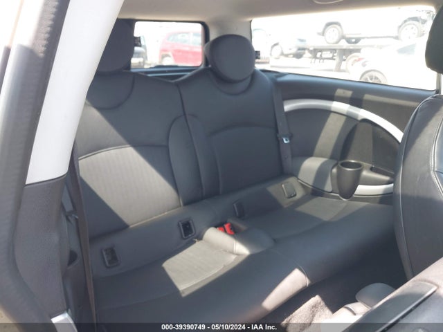 2008 MINI COOPER S CLUBMAN WMWMM33538TP87869 Photo 7