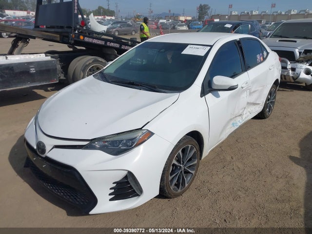 Toyota COROLLA SE 2017 2T1BURHE4HC792558 Image 2
