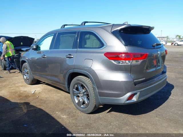 Toyota Highlander Limited Platinum 2018 5TDDZRFHXJS804054 Image 3