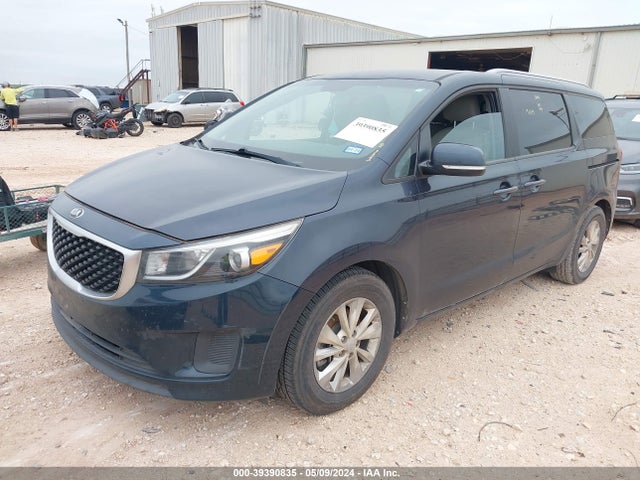 KIA SEDONA LX 2015 KNDMB5C15F6061931 Image 2
