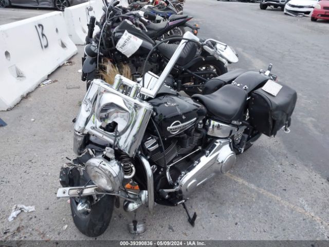 2020 HARLEY-DAVIDSON FLHC 1HD1YAJ22LB025928 Photo 1