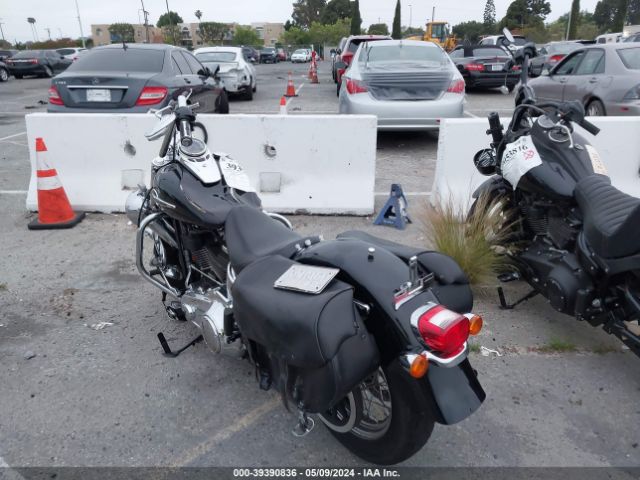 2020 HARLEY-DAVIDSON FLHC 1HD1YAJ22LB025928 Photo 2