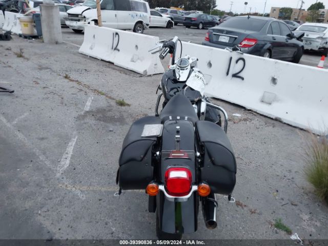 2020 HARLEY-DAVIDSON FLHC 1HD1YAJ22LB025928 Photo 5