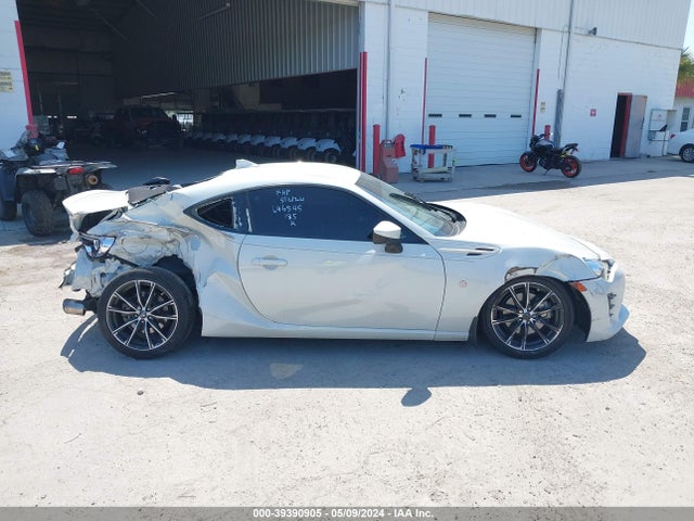 Toyota 86 2020 JF1ZNAA19L9754042 Image 13