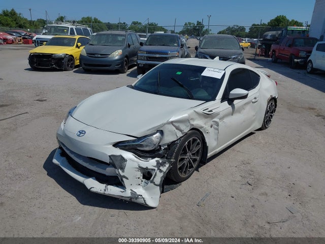 Toyota 86 2020 JF1ZNAA19L9754042 Image 2