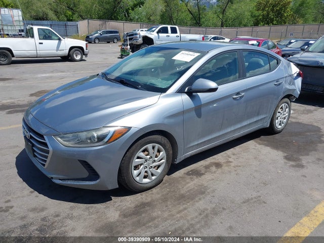 Hyundai ELANTRA SE 2017 5NPD74LF1HH158737 Image 2