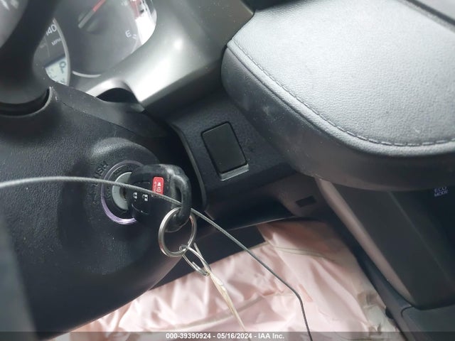 Toyota RAV4 LE 2016 2T3ZFREV2GW290780 Image 11