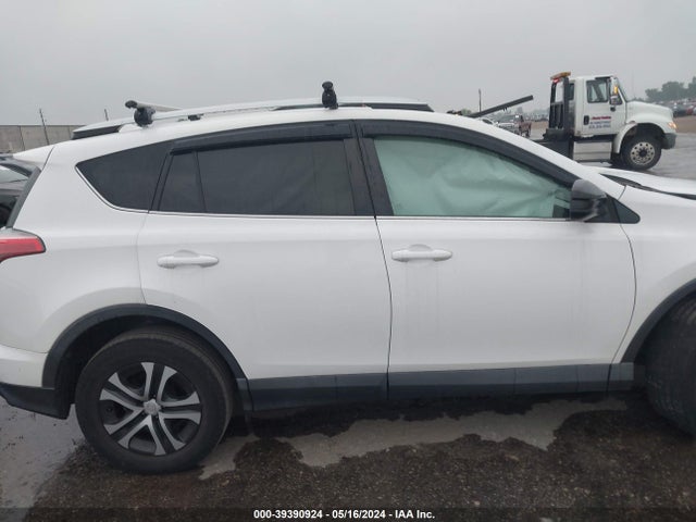 Toyota RAV4 LE 2016 2T3ZFREV2GW290780 Image 14