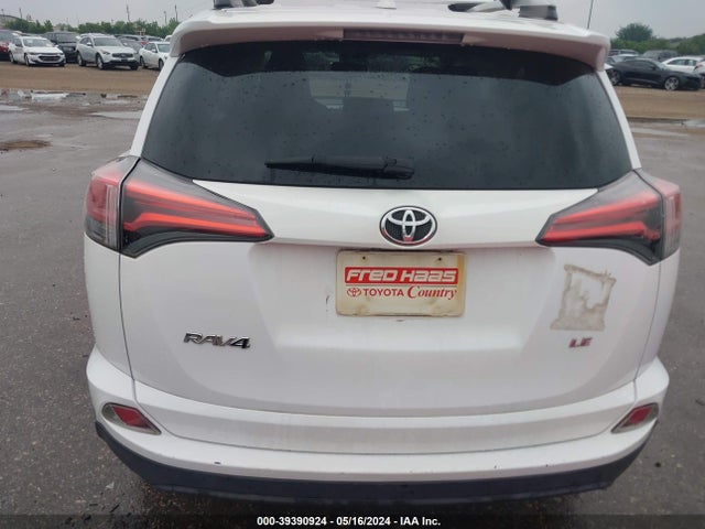 Toyota RAV4 LE 2016 2T3ZFREV2GW290780 Image 17